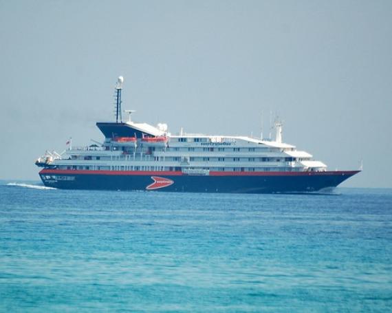 'easyCruiseOne' - Zakynthos